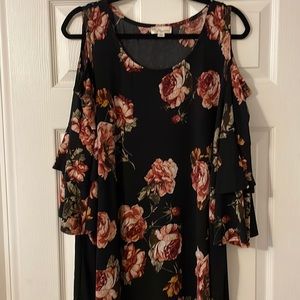 Floral cold shoulder top